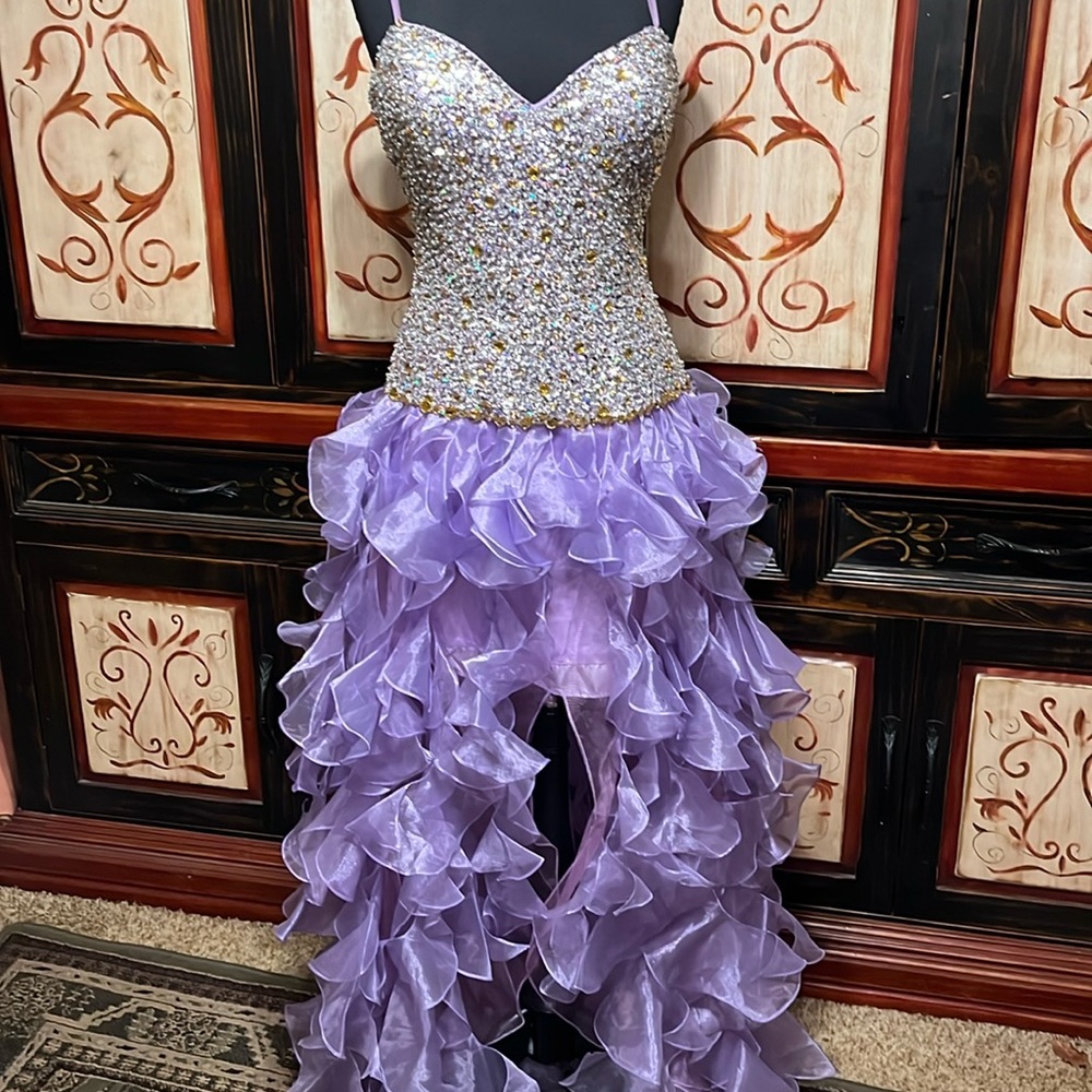 Sherri Hill purple prom/special occasion dress